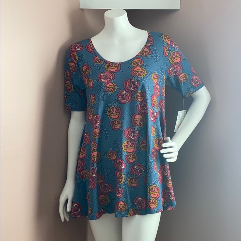 LuLaroe perfect Tee!